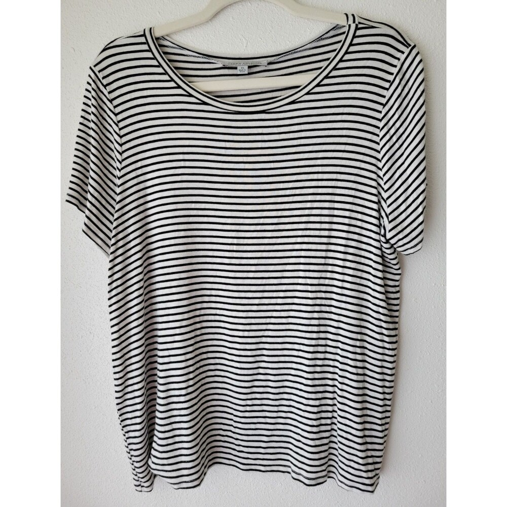 Green Envelope Los Angeles XL Black White Striped Tee Shirt Short Sleeve Stretch